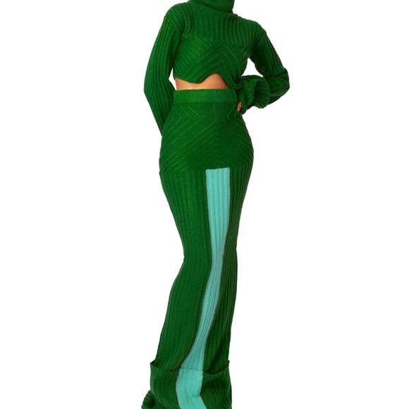 Sia set by Hanifa - Picture 2 of 5